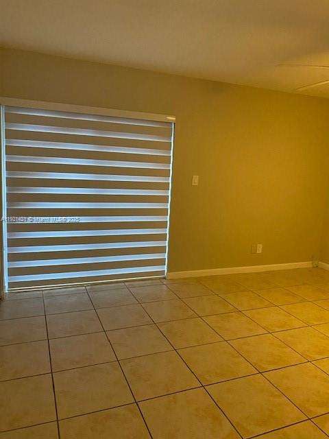 Small Image of 11423 SOUTH WEST 110TH LN #11423, Miami Number 12