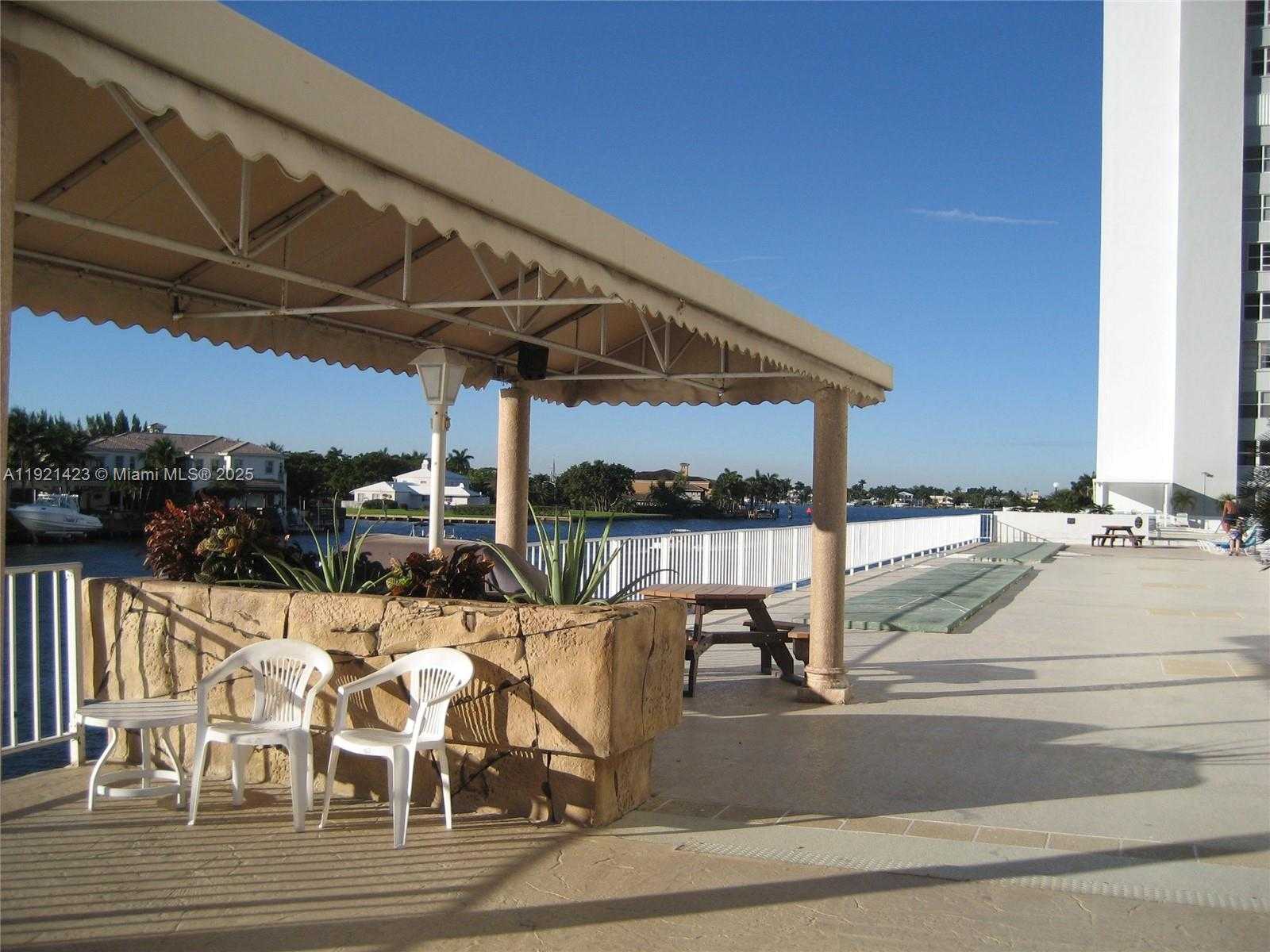 Small Image of 1410 SOUTH OCEAN DR #308, Hollywood Number 30