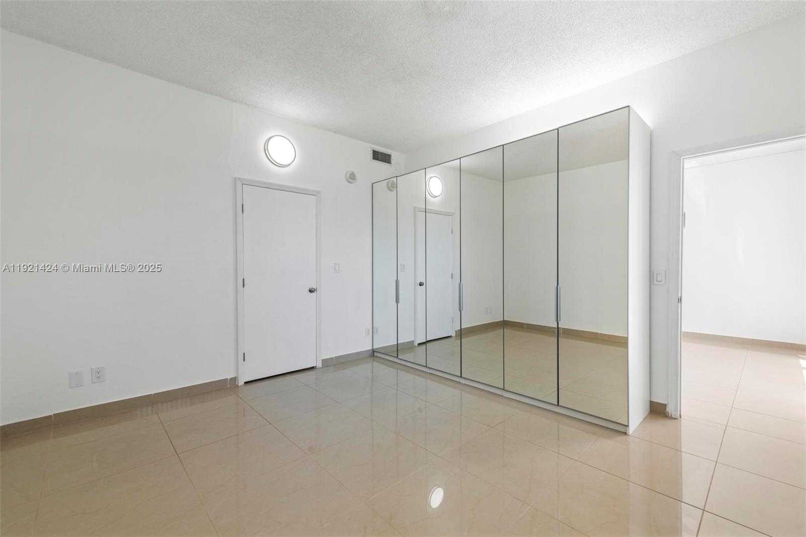 Small Image of 19380 COLLINS AVE #PH-6, Sunny Isles Beach Number 16