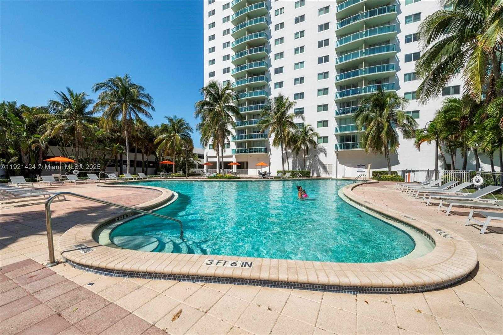 Small Image of 19380 COLLINS AVE #PH-6, Sunny Isles Beach Number 24