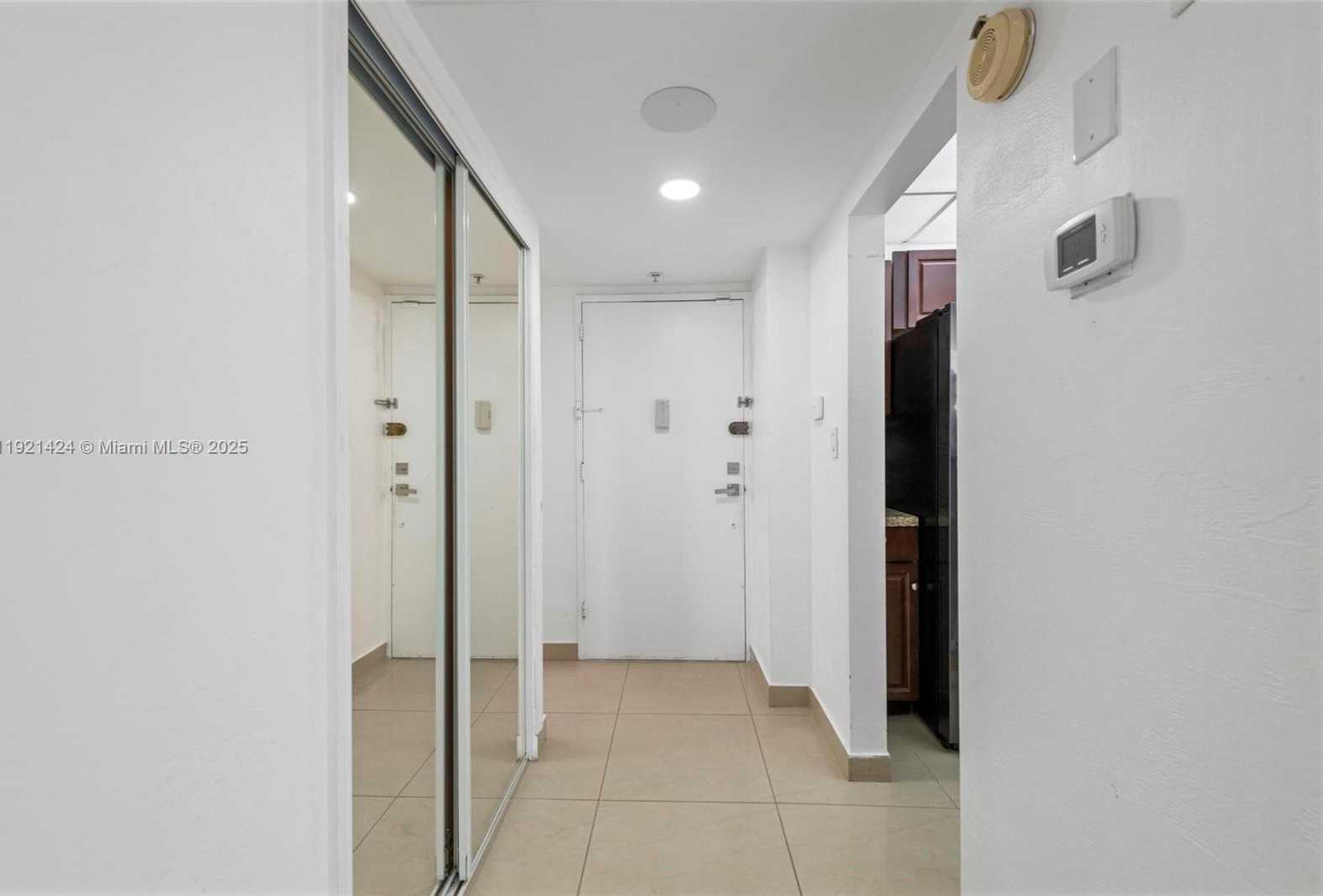 Small Image of 19380 COLLINS AVE #PH-6, Sunny Isles Beach Number 4