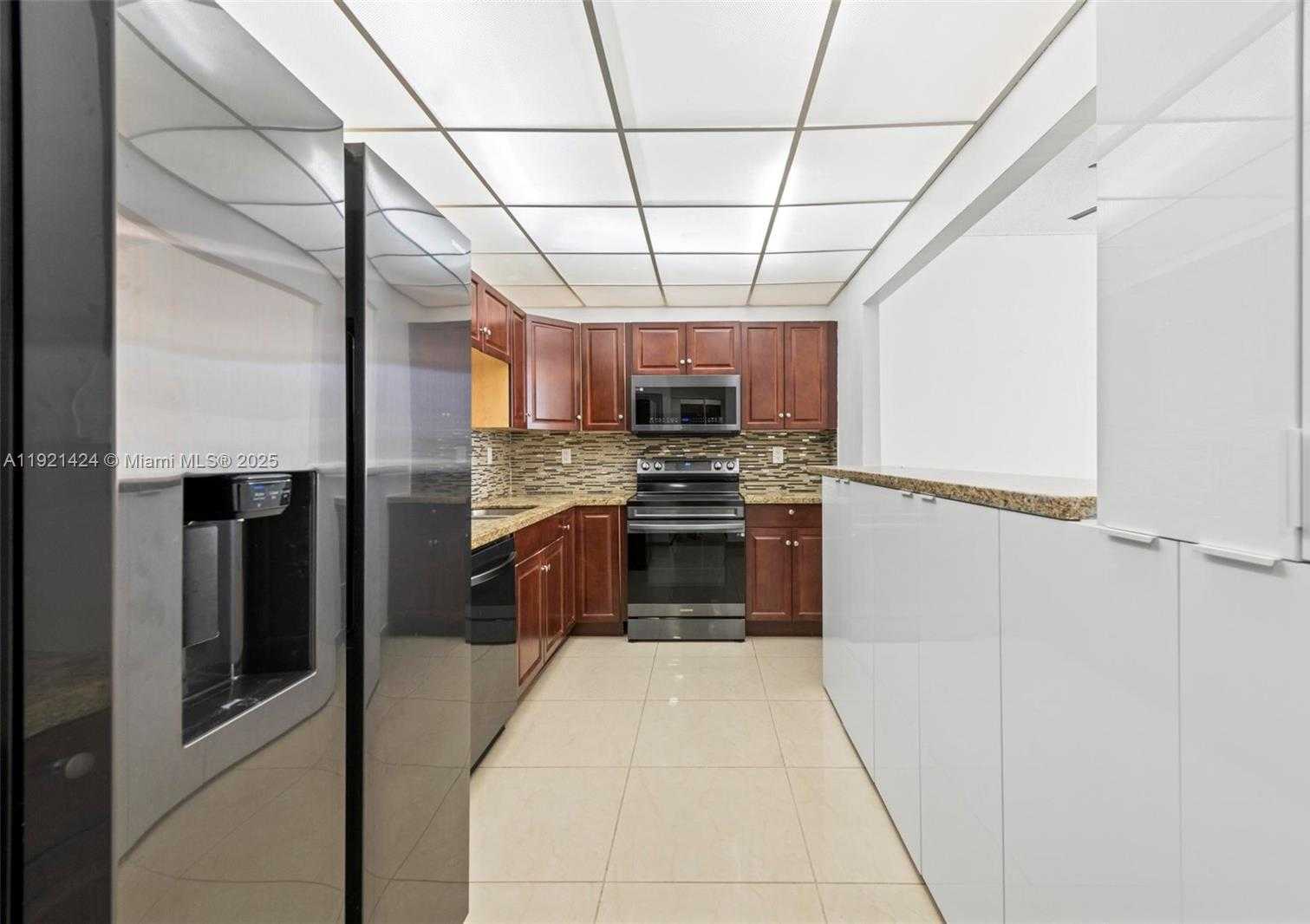 Small Image of 19380 COLLINS AVE #PH-6, Sunny Isles Beach Number 6