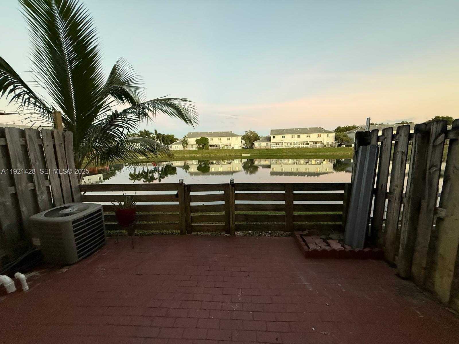 Small Image of 14111 SOUTH WEST 121 PLACE #4, Miami Number 6