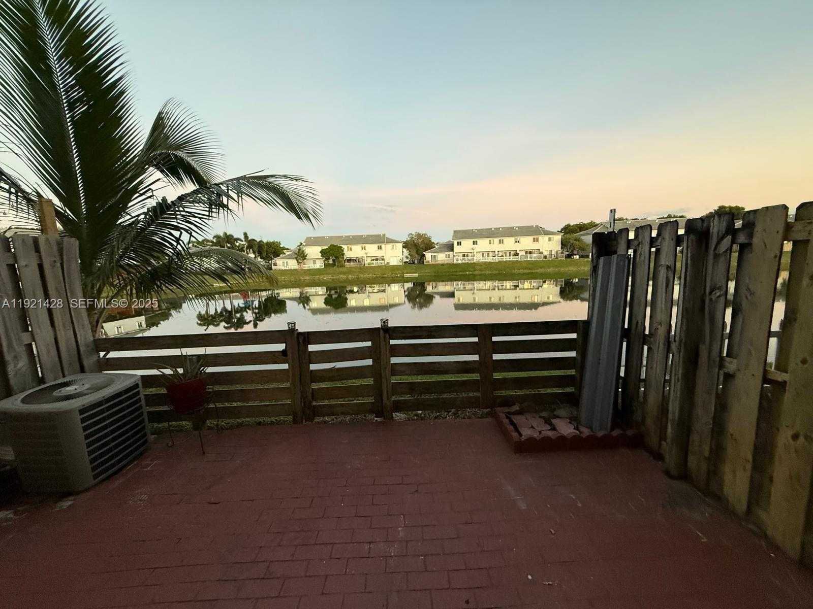 Small Image of 14111 SOUTH WEST 121 PLACE #4, Miami Number 7