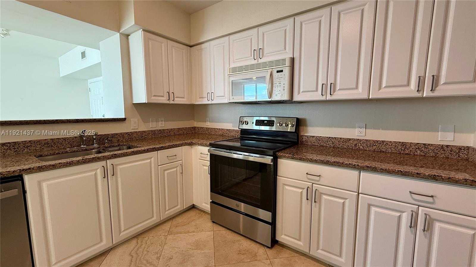 Small Image of 1155 BRICKELL BAY DR #PH104, Miami Number 7