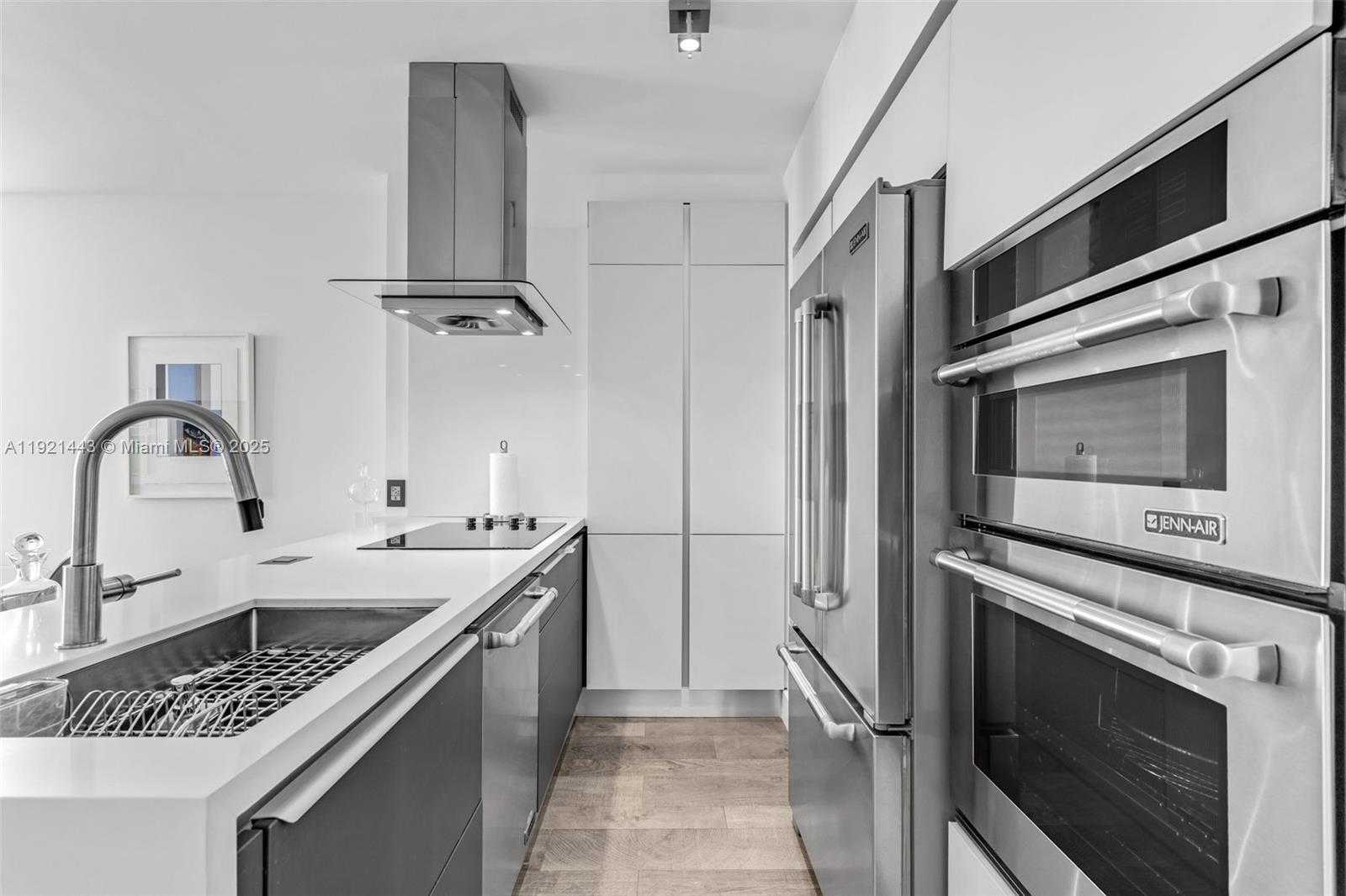 Small Image of 55 SOUTH EAST 6TH ST #3007, Miami Number 1