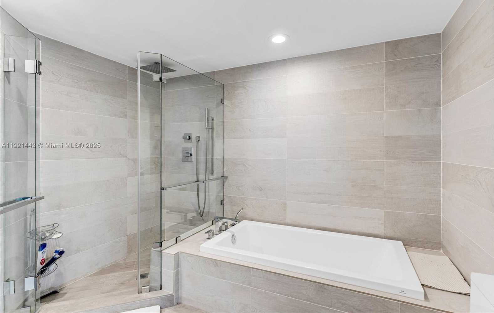 Small Image of 55 SOUTH EAST 6TH ST #3007, Miami Number 16