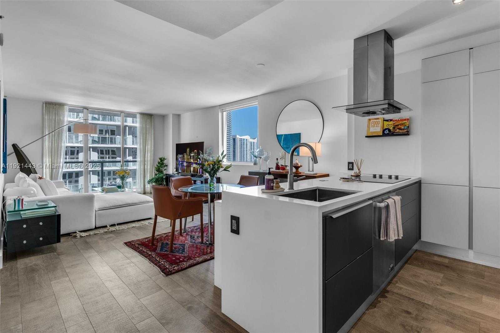 Small Image of 55 SOUTH EAST 6TH ST #3007, Miami Number 3