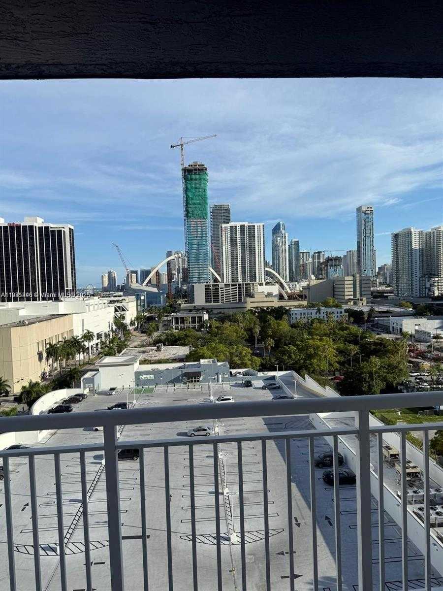 Small Image of 275 NORTH EAST 18TH ST #1405, Miami Number 28