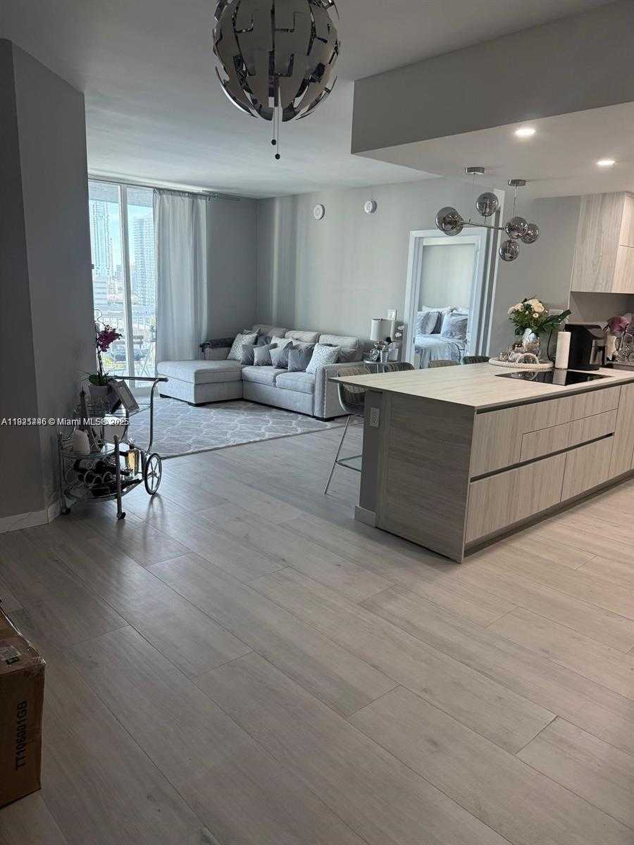 Small Image of 275 NORTH EAST 18TH ST #1405, Miami Number 7