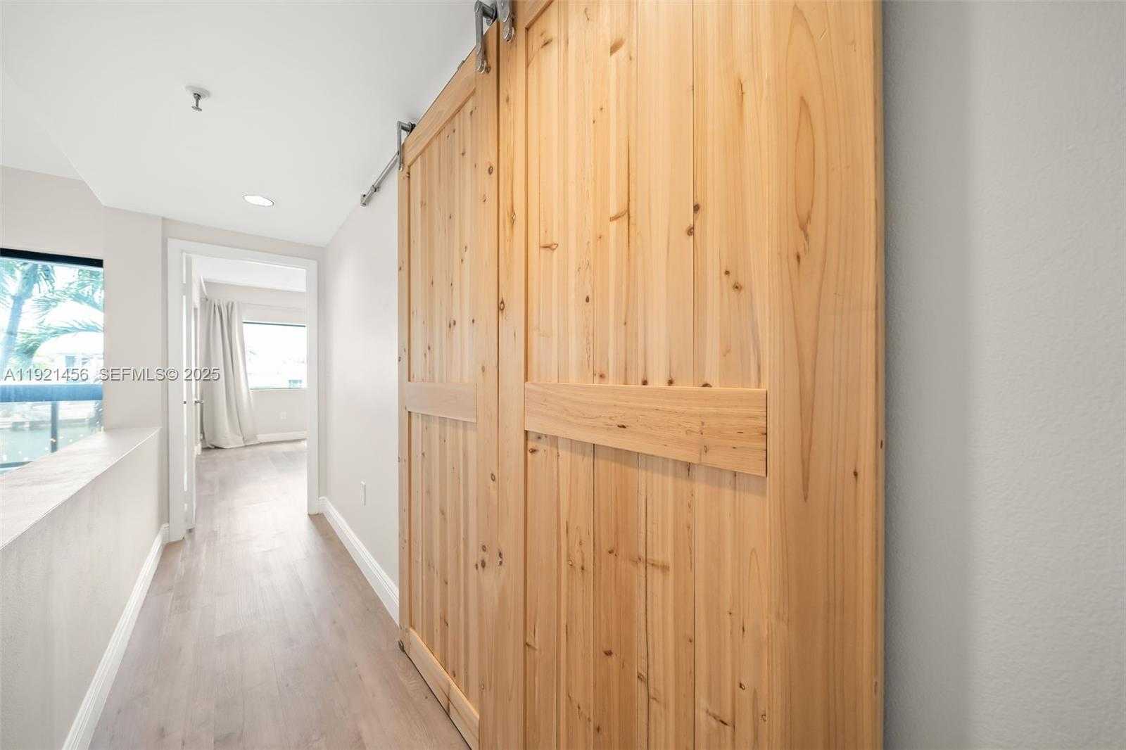 Small Image of 429 POINCIANA DR #1415, Sunny Isles Beach Number 35