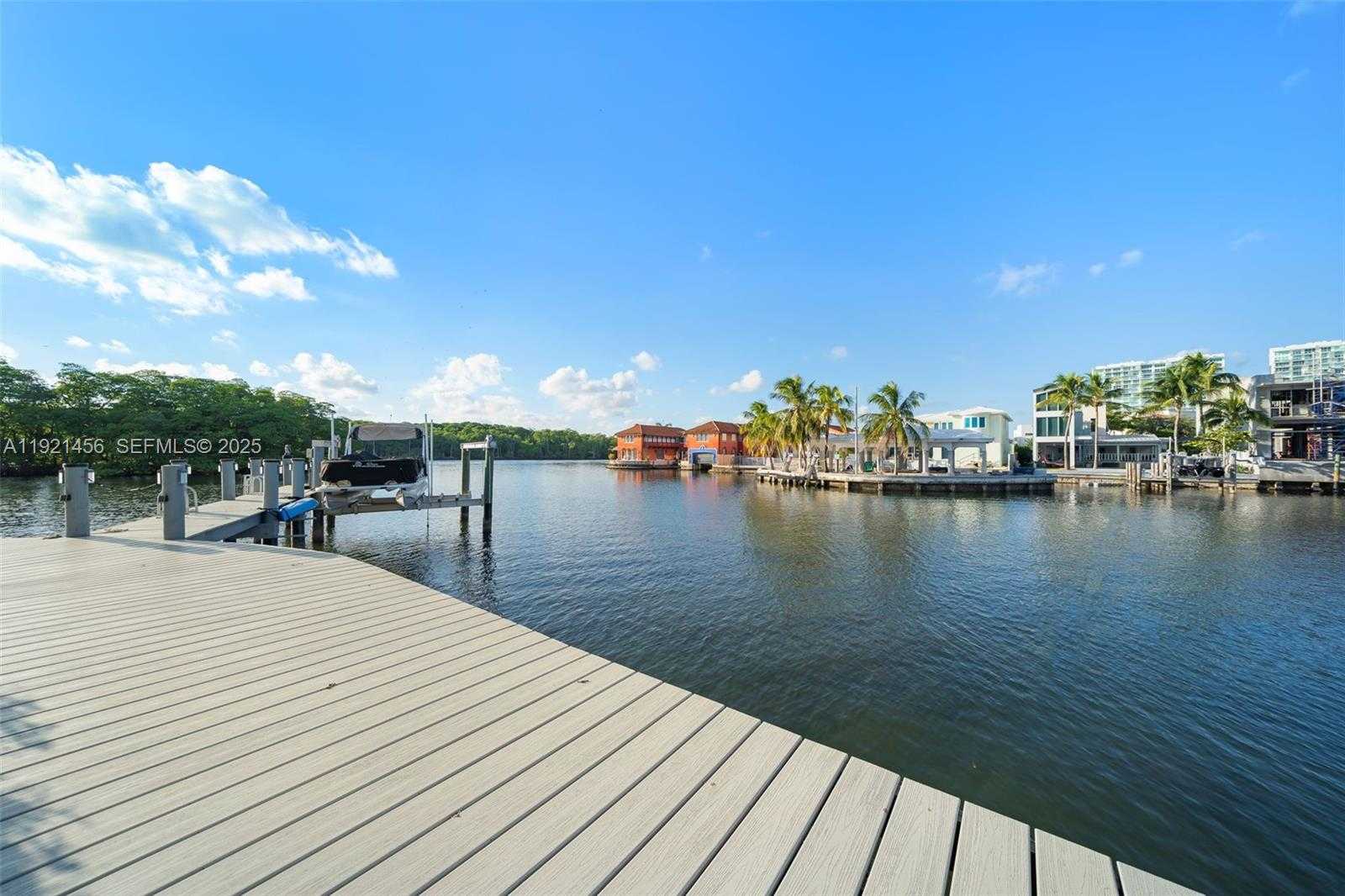 Small Image of 429 POINCIANA DR #1415, Sunny Isles Beach Number 39