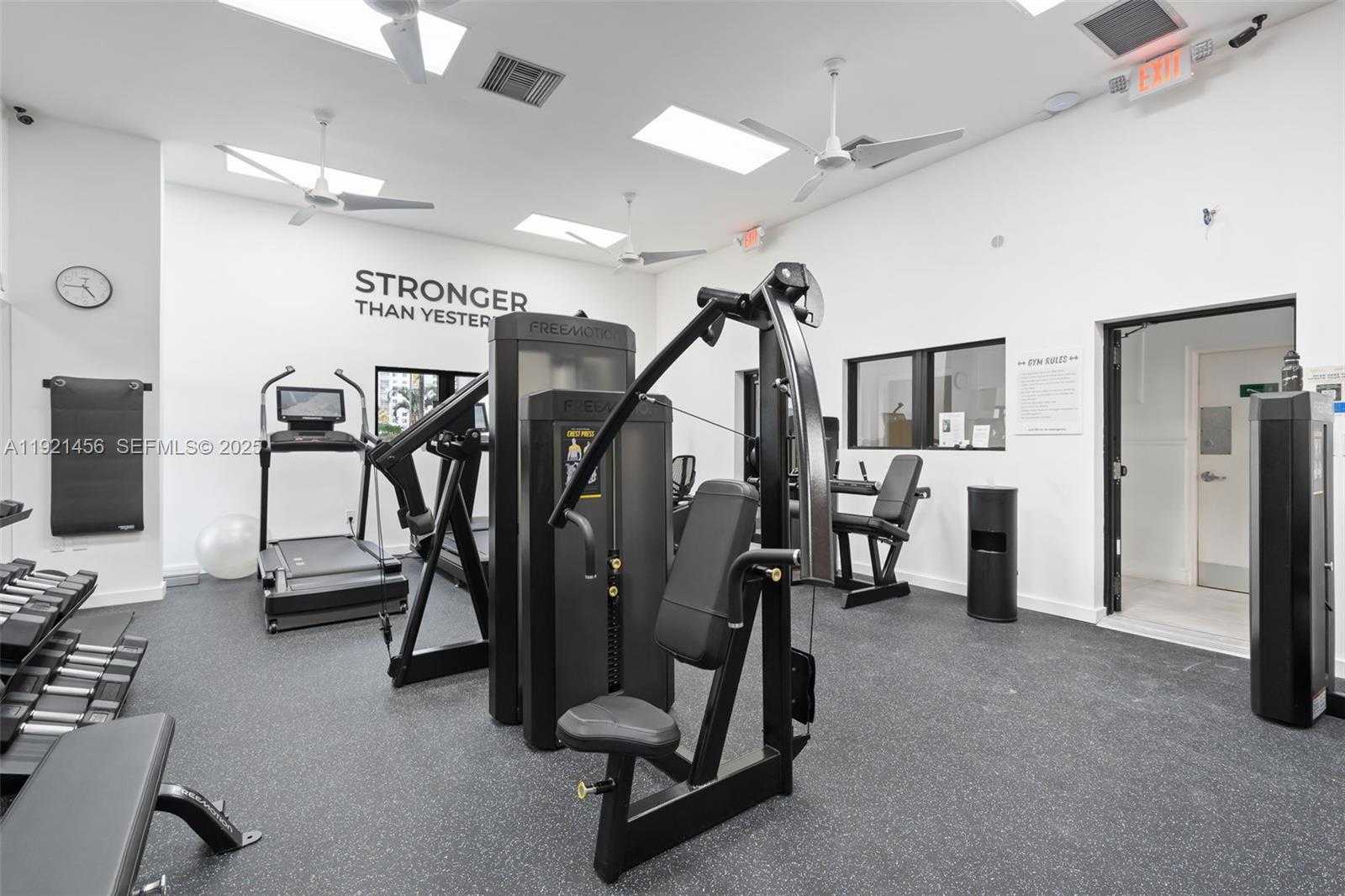 Small Image of 429 POINCIANA DR #1415, Sunny Isles Beach Number 46