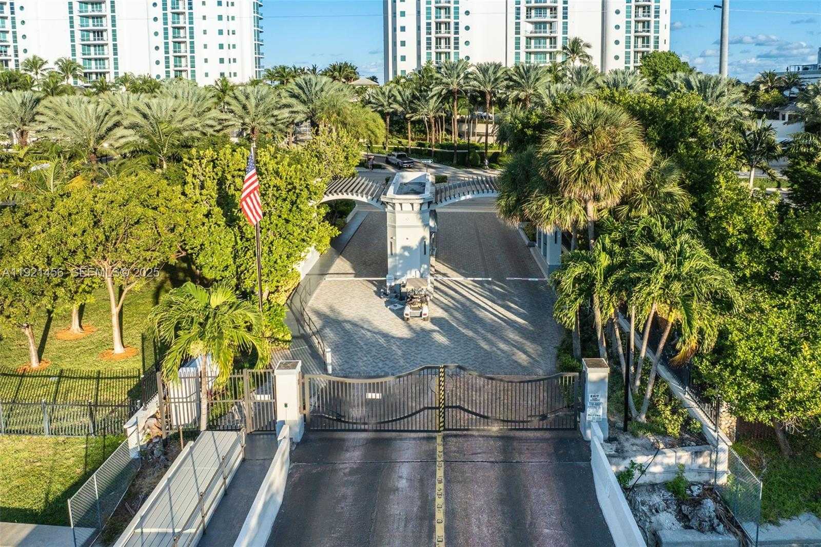 Small Image of 429 POINCIANA DR #1415, Sunny Isles Beach Number 48