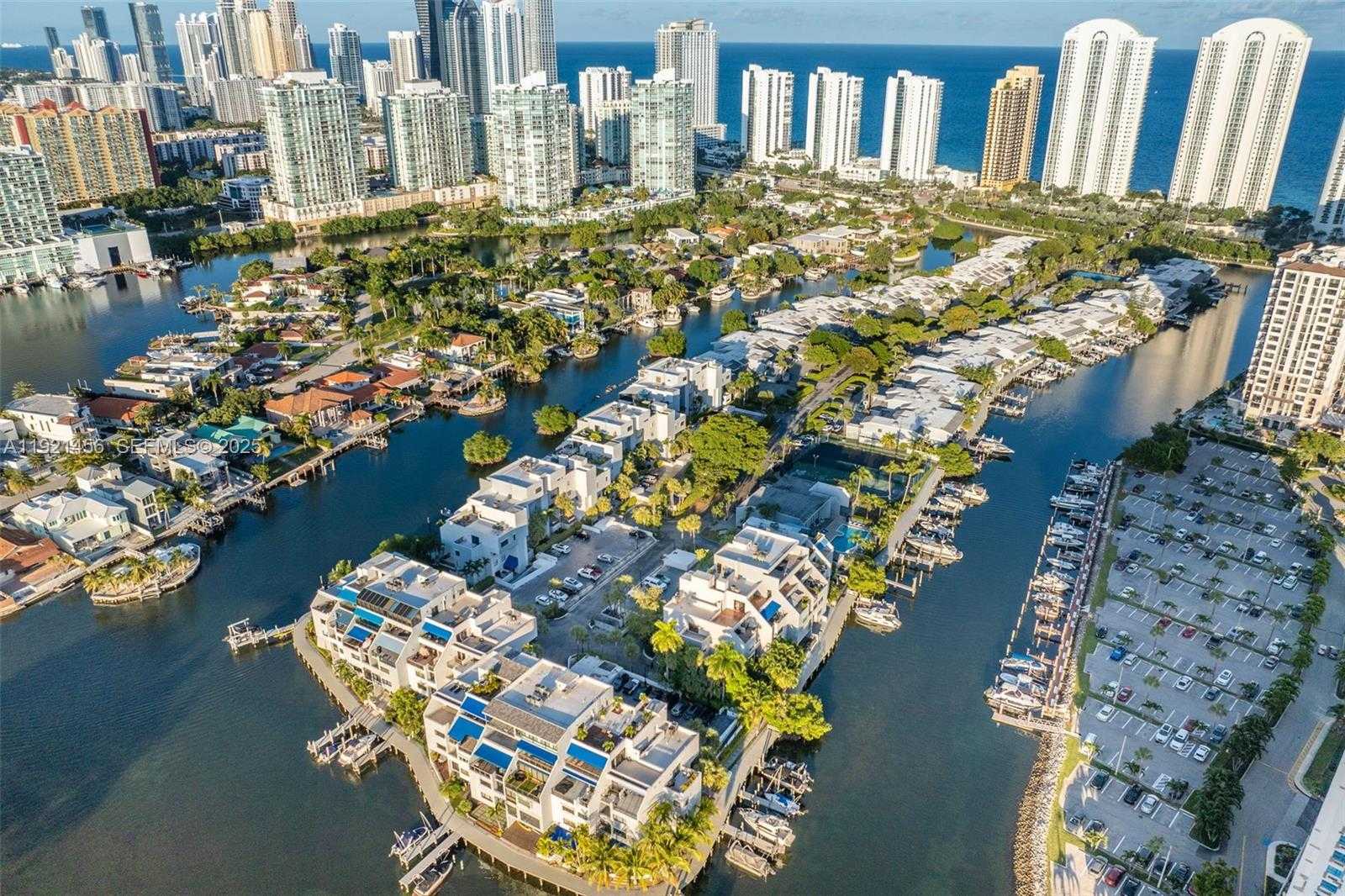 Small Image of 429 POINCIANA DR #1415, Sunny Isles Beach Number 51