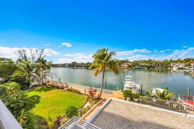 Small Image of 5600 COLLINS AVE #4H, Miami Beach Number 3