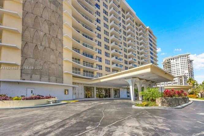 Small Image of 5600 COLLINS AVE #4H, Miami Beach Number 33