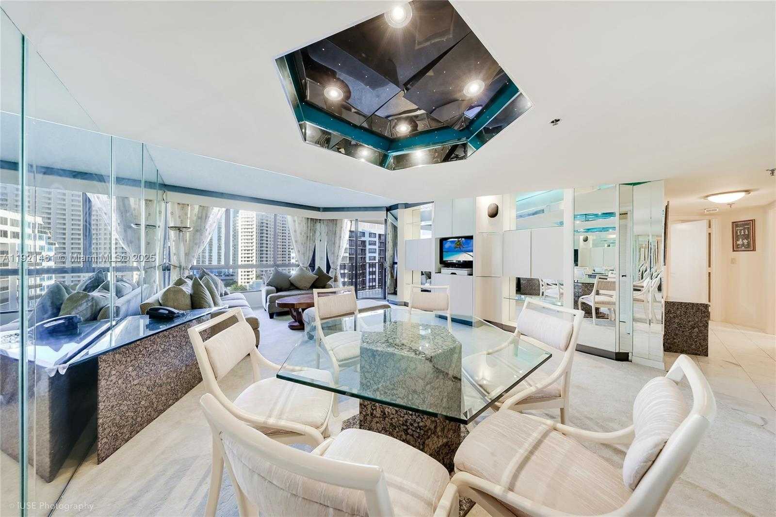 Small Image of 520 BRICKELL KEY DR #A1510, Miami Number 6