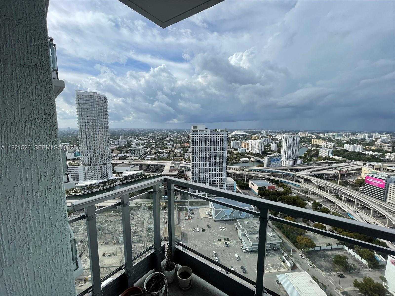 Small Image of 90 SOUTH WEST 3RD ST #4105, Miami Number 10