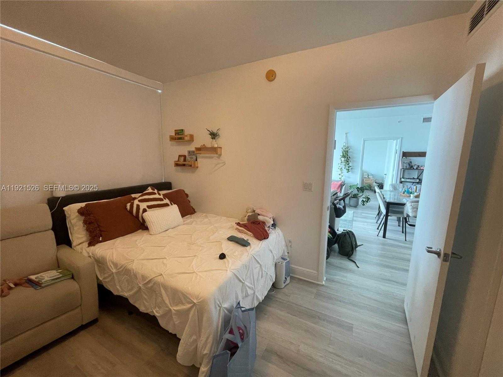 Small Image of 90 SOUTH WEST 3RD ST #4105, Miami Number 20