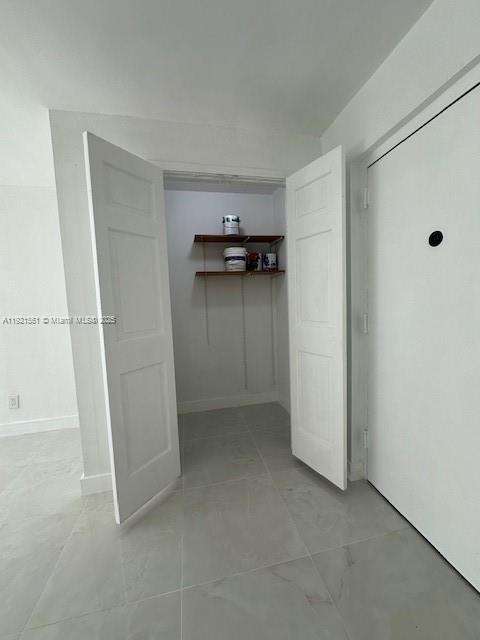 Small Image of 899 WEST AVE #4E, Miami Beach Number 15