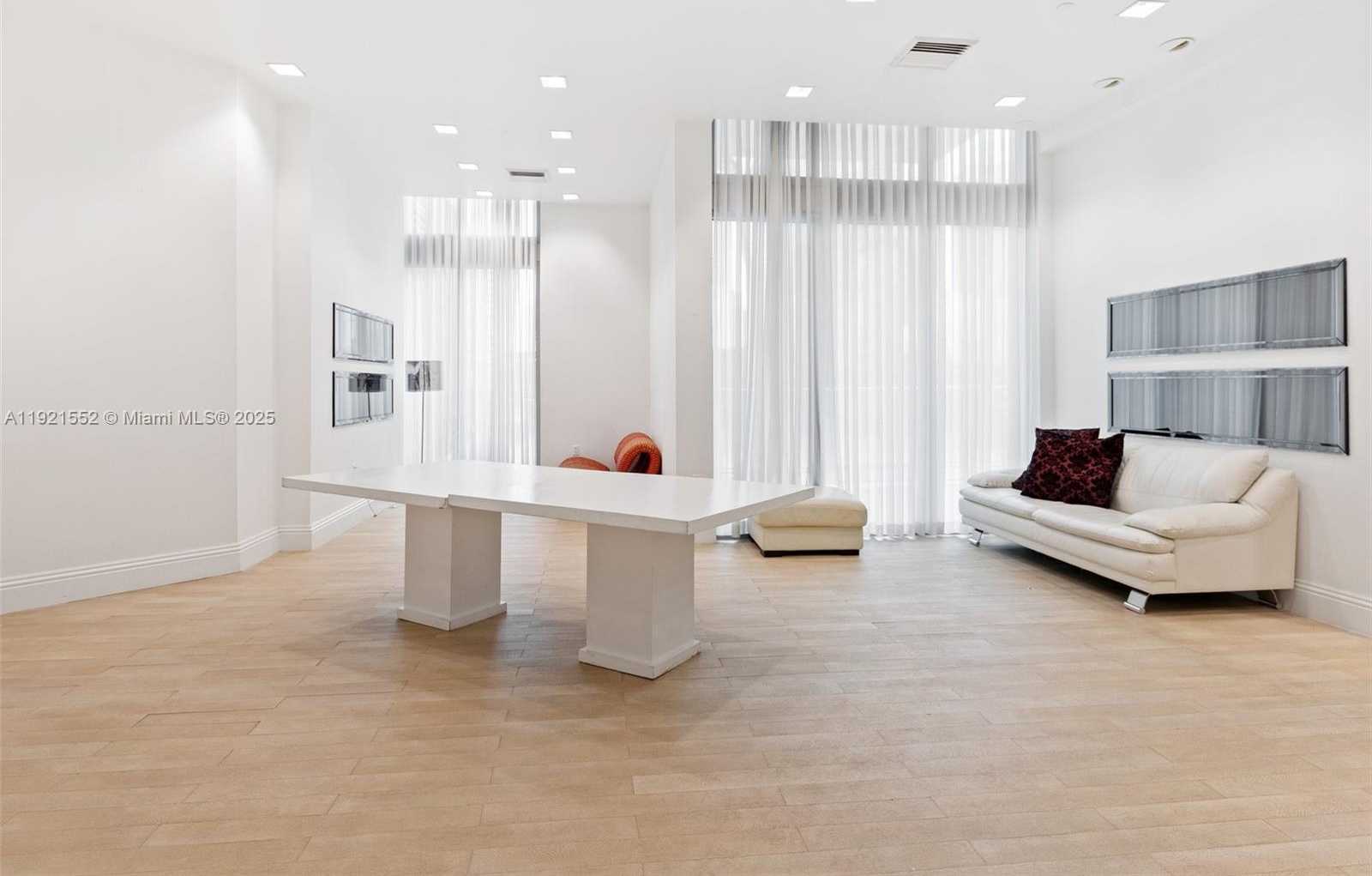 Small Image of 350 SOUTH MIAMI AVE #1805, Miami Number 31