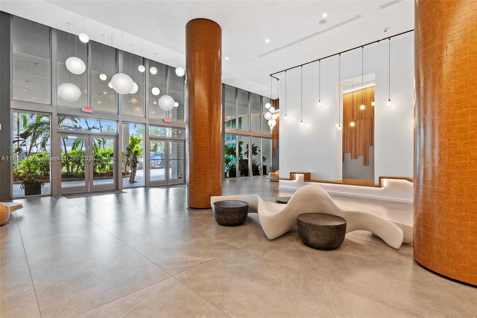 Small Image of 350 SOUTH MIAMI AVE #1805, Miami Number 4