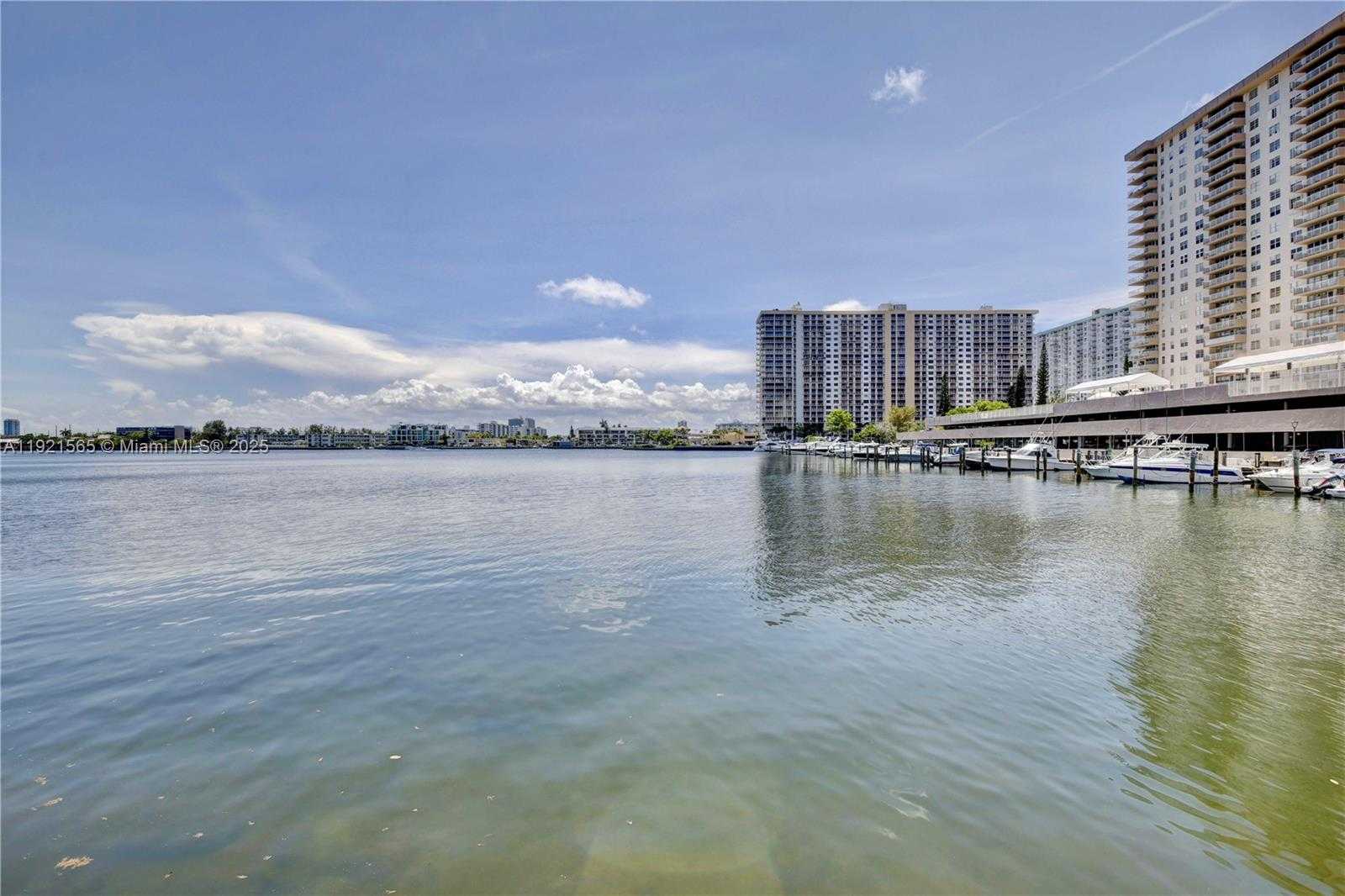 Small Image of 17100 NORTH BAY RD #1712, Sunny Isles Beach Number 16