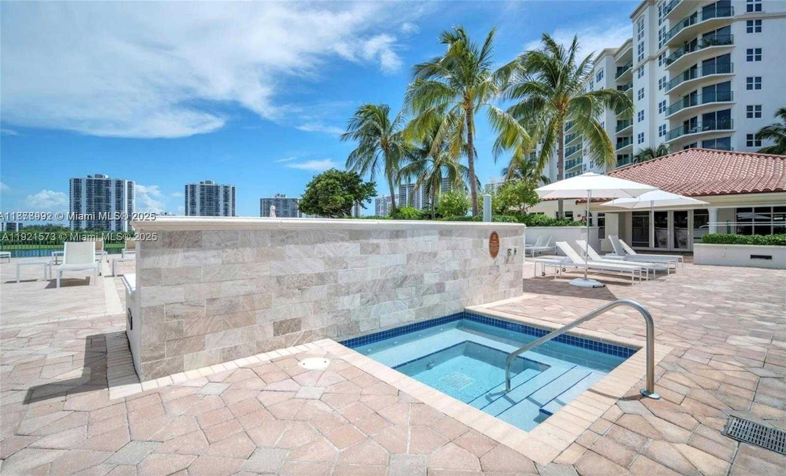 Imagen de Pequeño Objeto