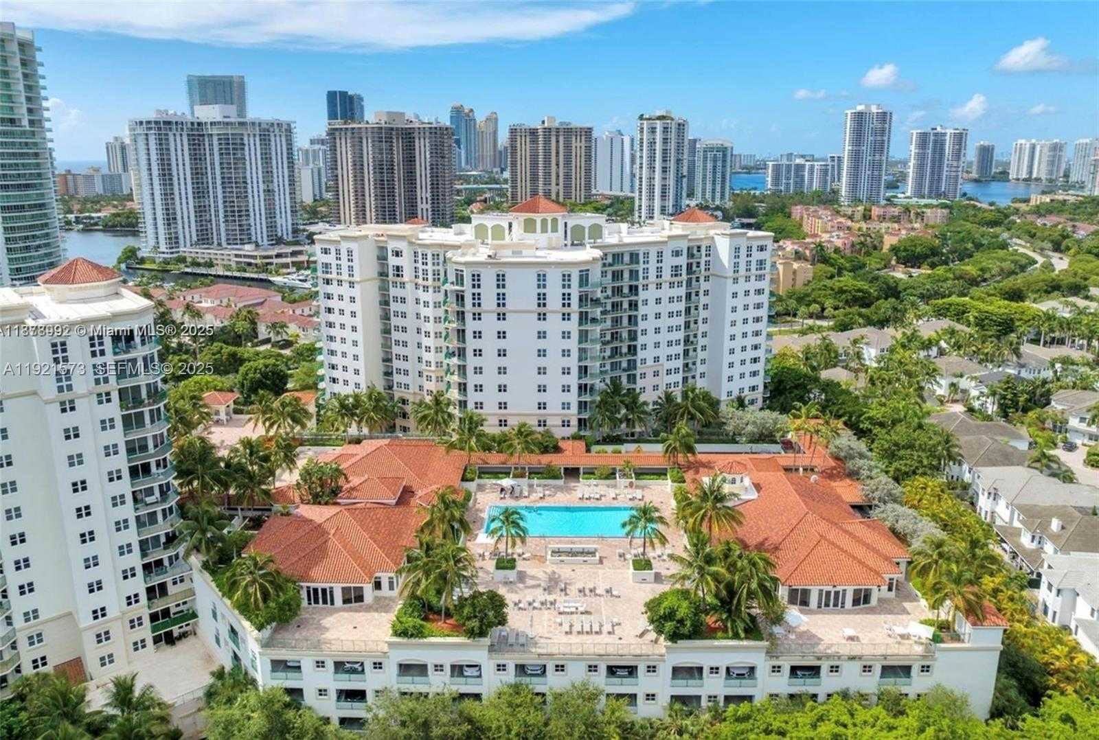 Imagen de Pequeño Objeto