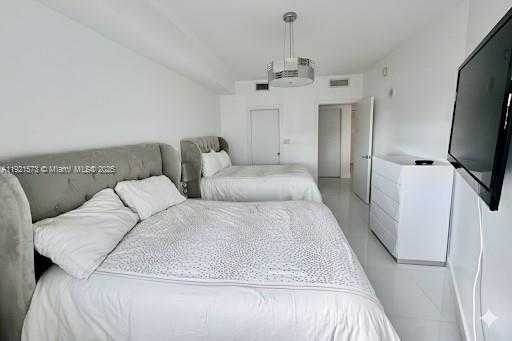 Imagen de Pequeño Objeto