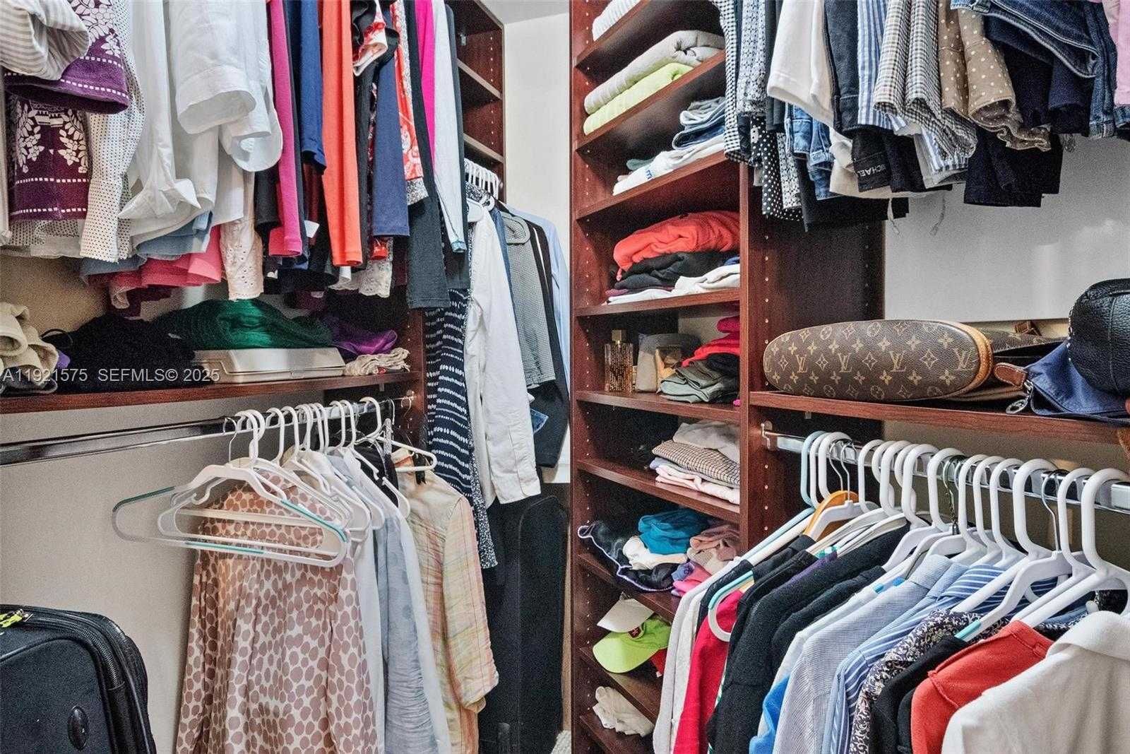 Small Image of 19900 EAST COUNTRY CLUB DR #212, Aventura Number 18