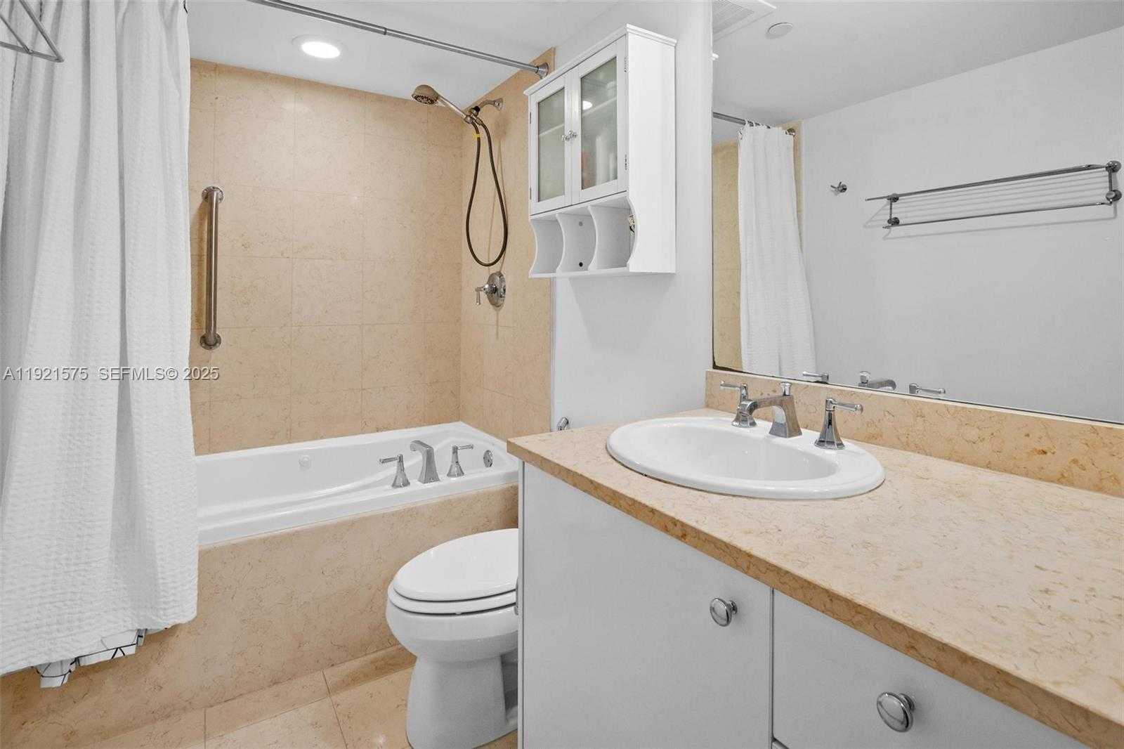 Small Image of 19900 EAST COUNTRY CLUB DR #212, Aventura Number 20