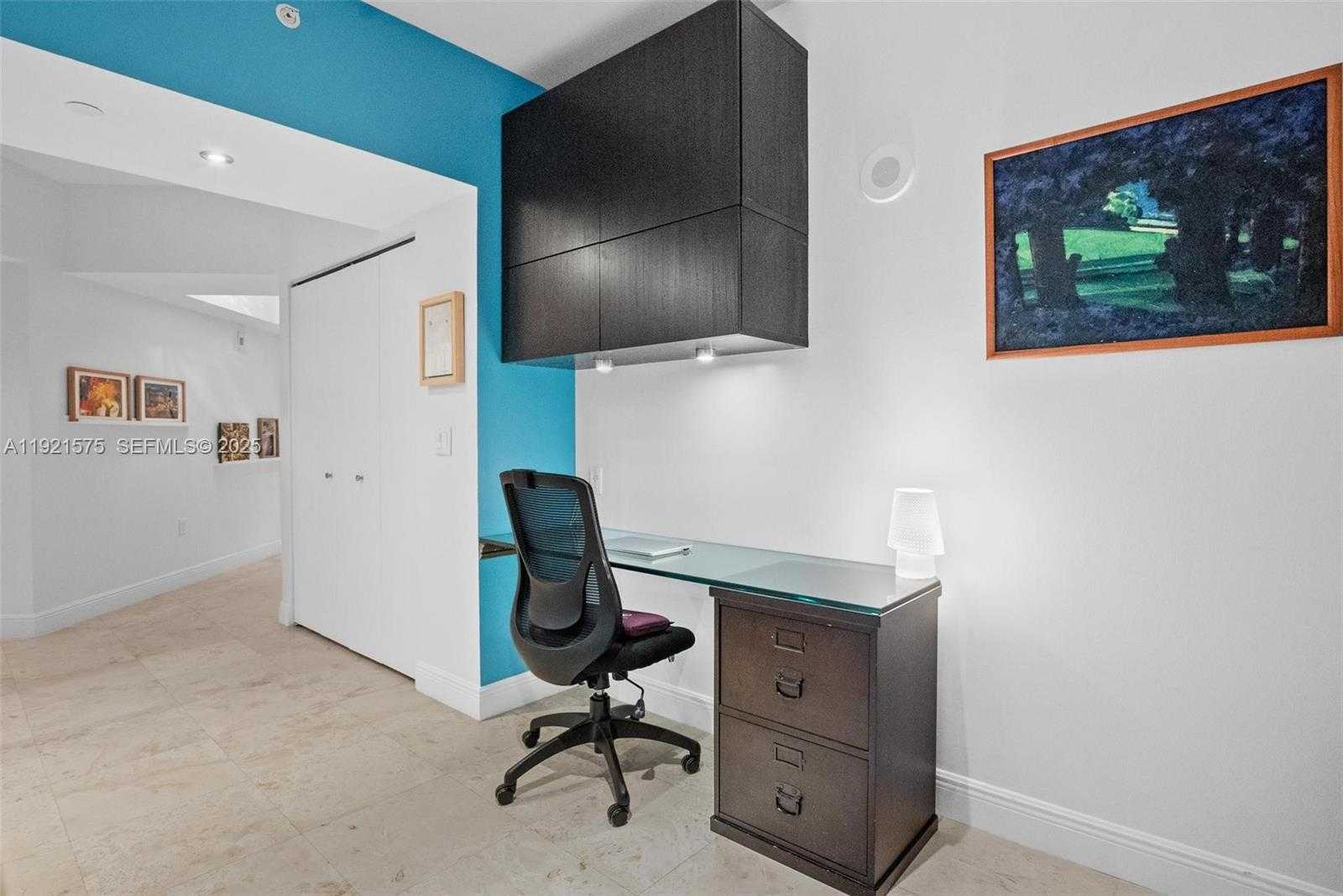 Small Image of 19900 EAST COUNTRY CLUB DR #212, Aventura Number 5