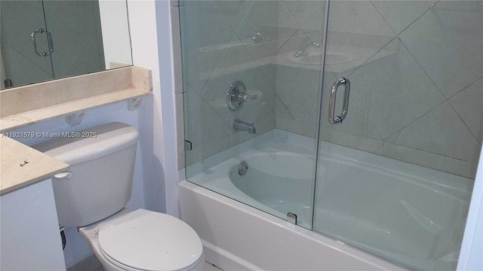 Small Image of 325 SOUTH BISCAYNE BLVD #1420, Miami Number 7