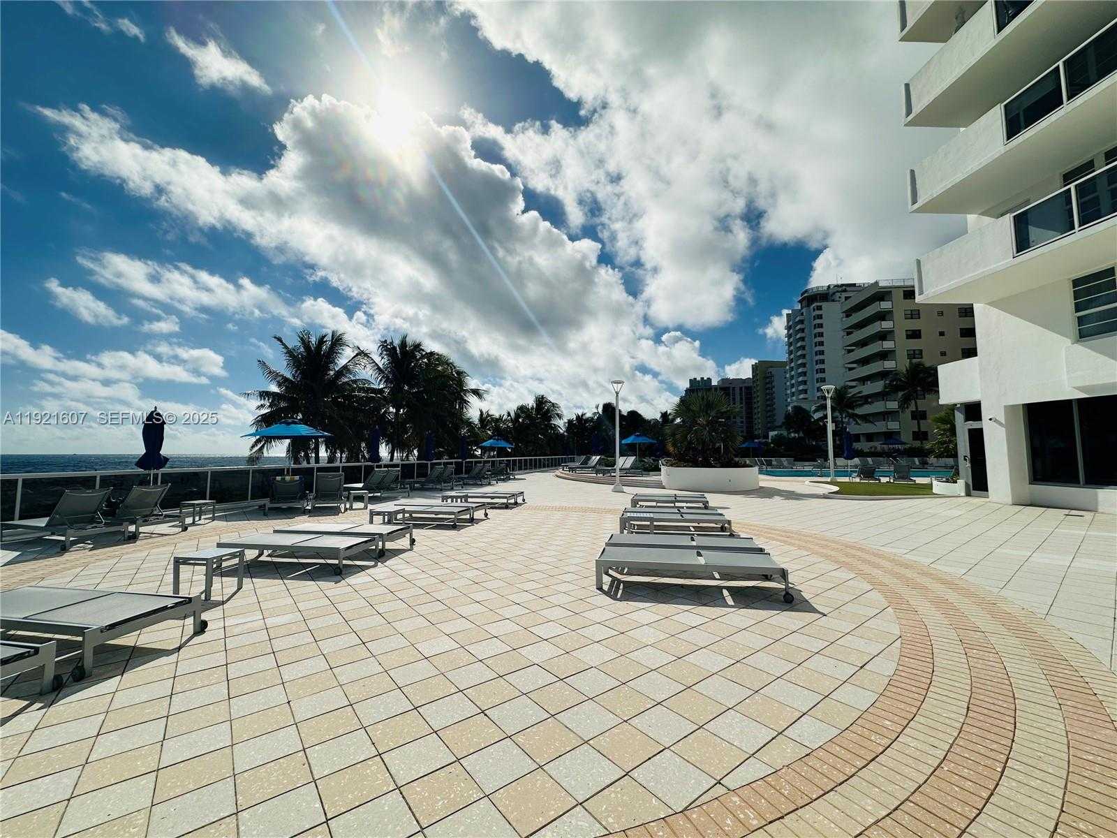 Small Image of 100 LINCOLN RD #1427, Miami Beach Number 11