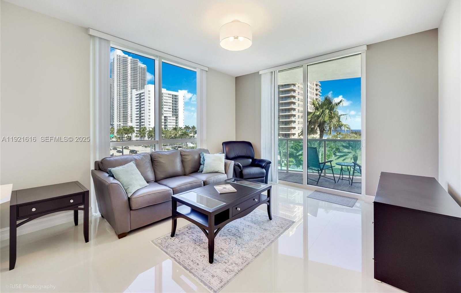 Imagen de Pequeño Objeto