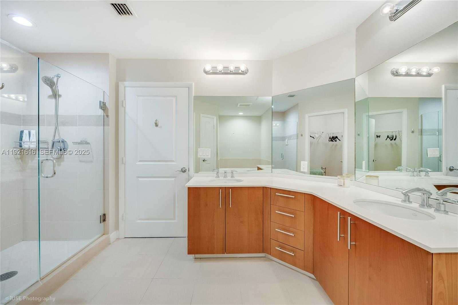 Imagen de Pequeño Objeto