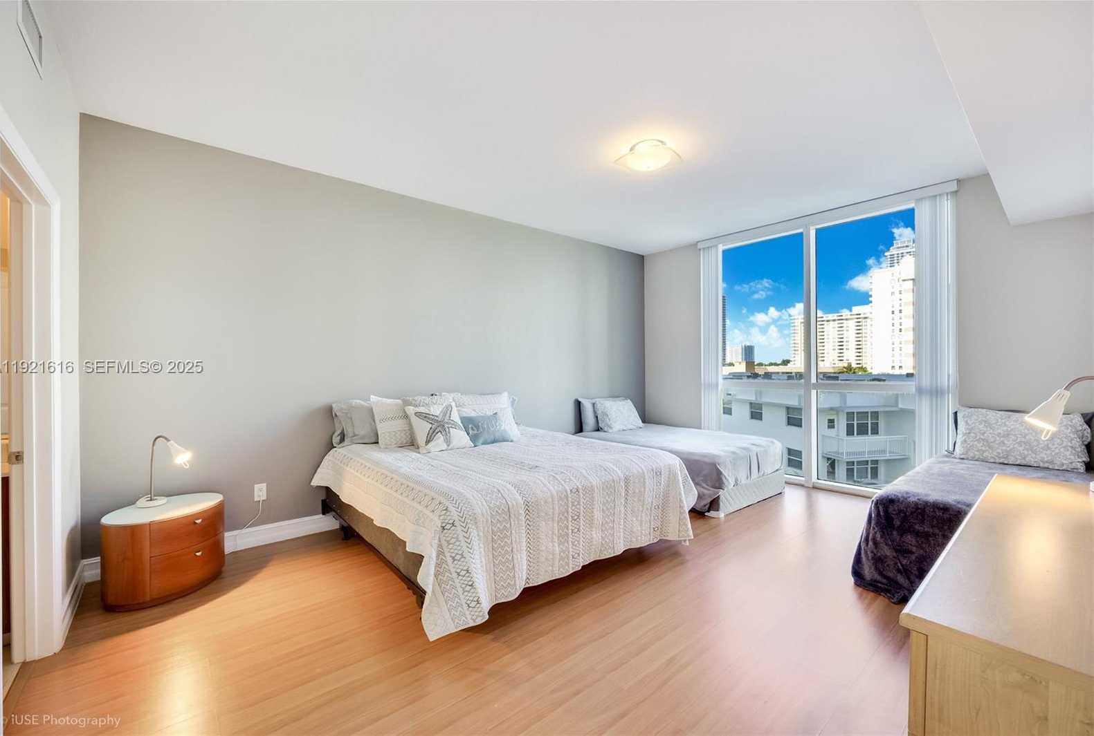 Imagen de Pequeño Objeto