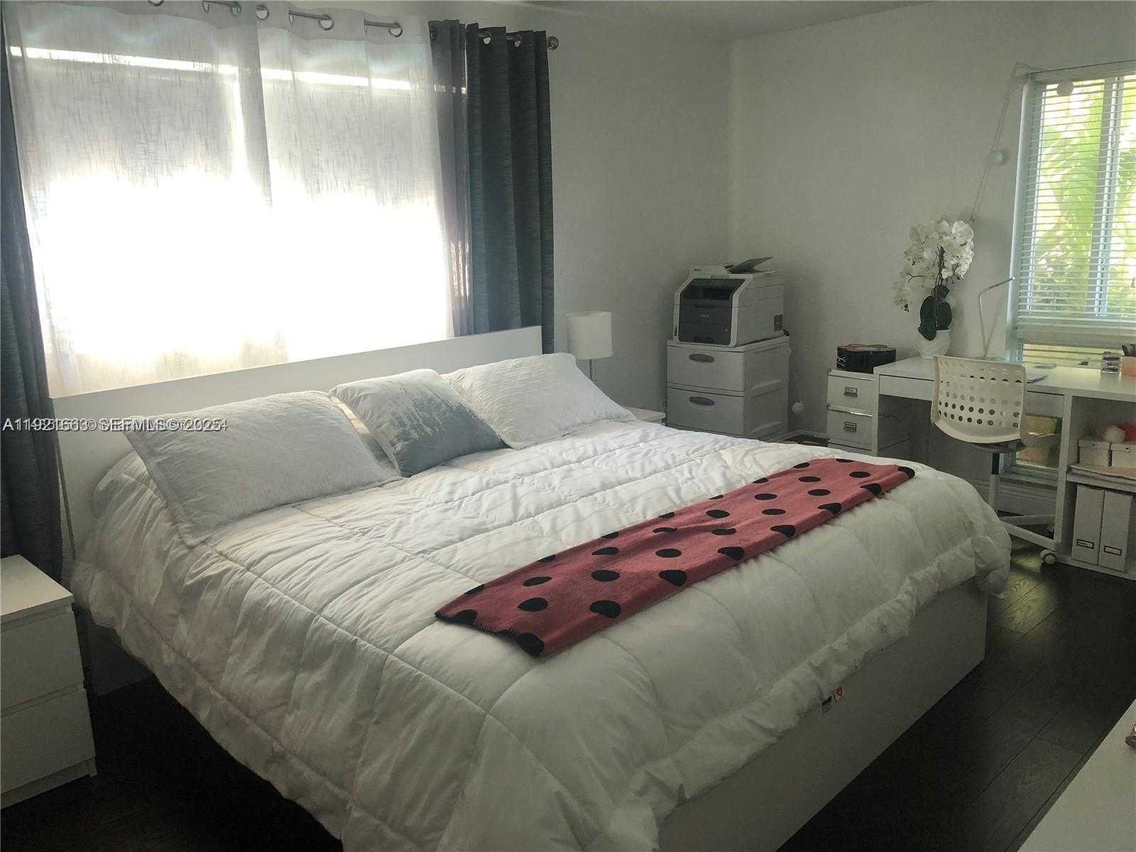 Small Image of 9971 WEST BAY HARBOR DR #101, Bay Harbor Islands Number 2