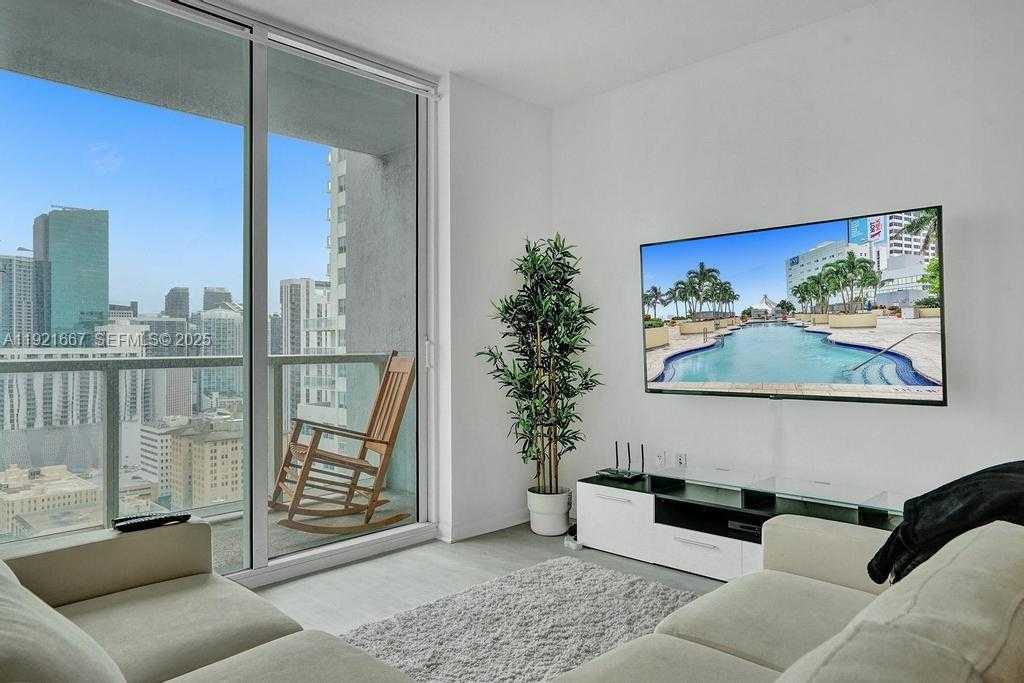 Small Image of 244 BISCAYNE BLVD #3005, Miami Number 3
