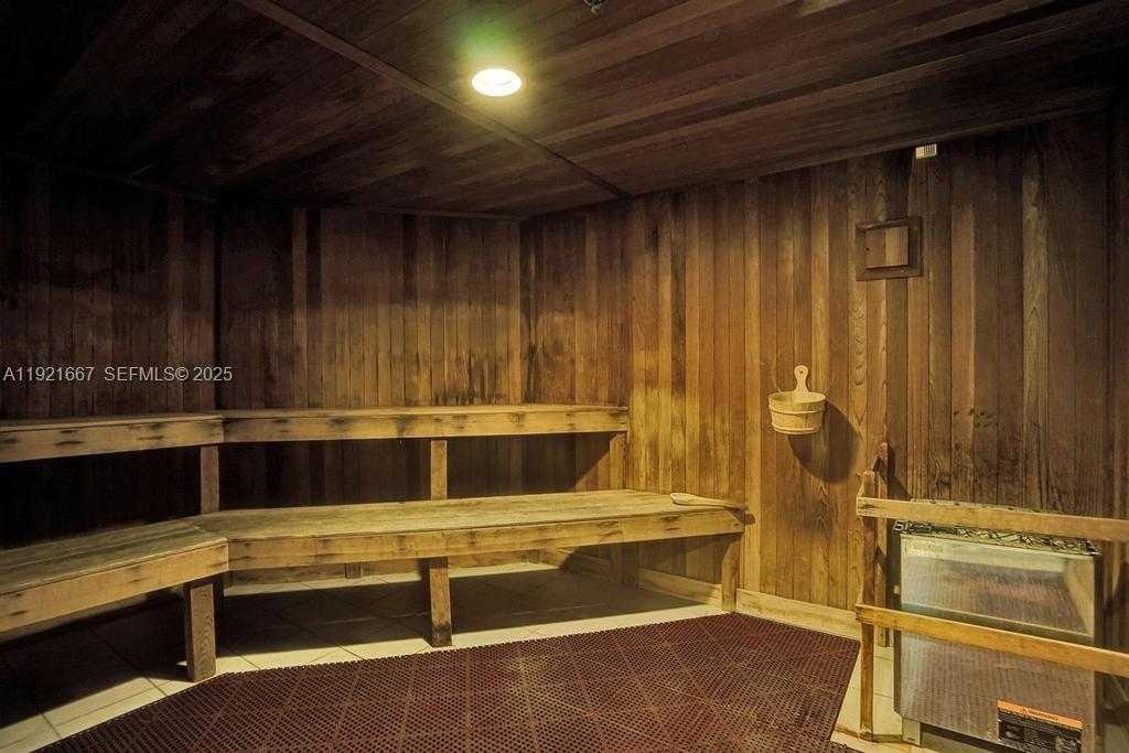 Small Image of 244 BISCAYNE BLVD #3005, Miami Number 30