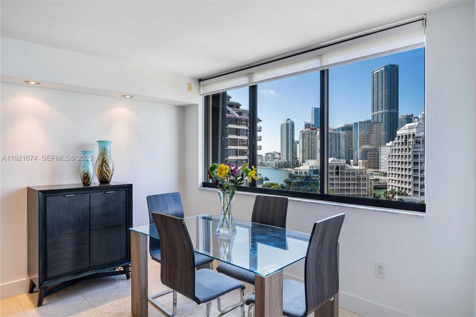 Small Image of 540 BRICKELL KEY DR #1411, Miami Number 6