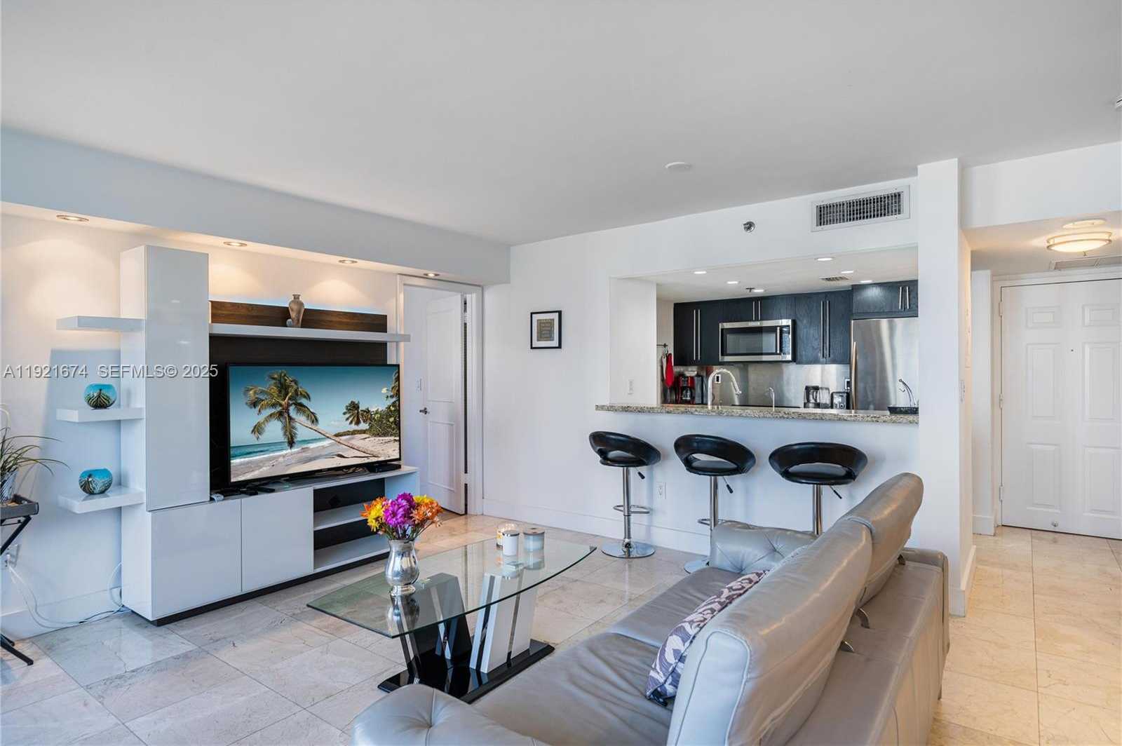 Small Image of 540 BRICKELL KEY DR #1411, Miami Number 8