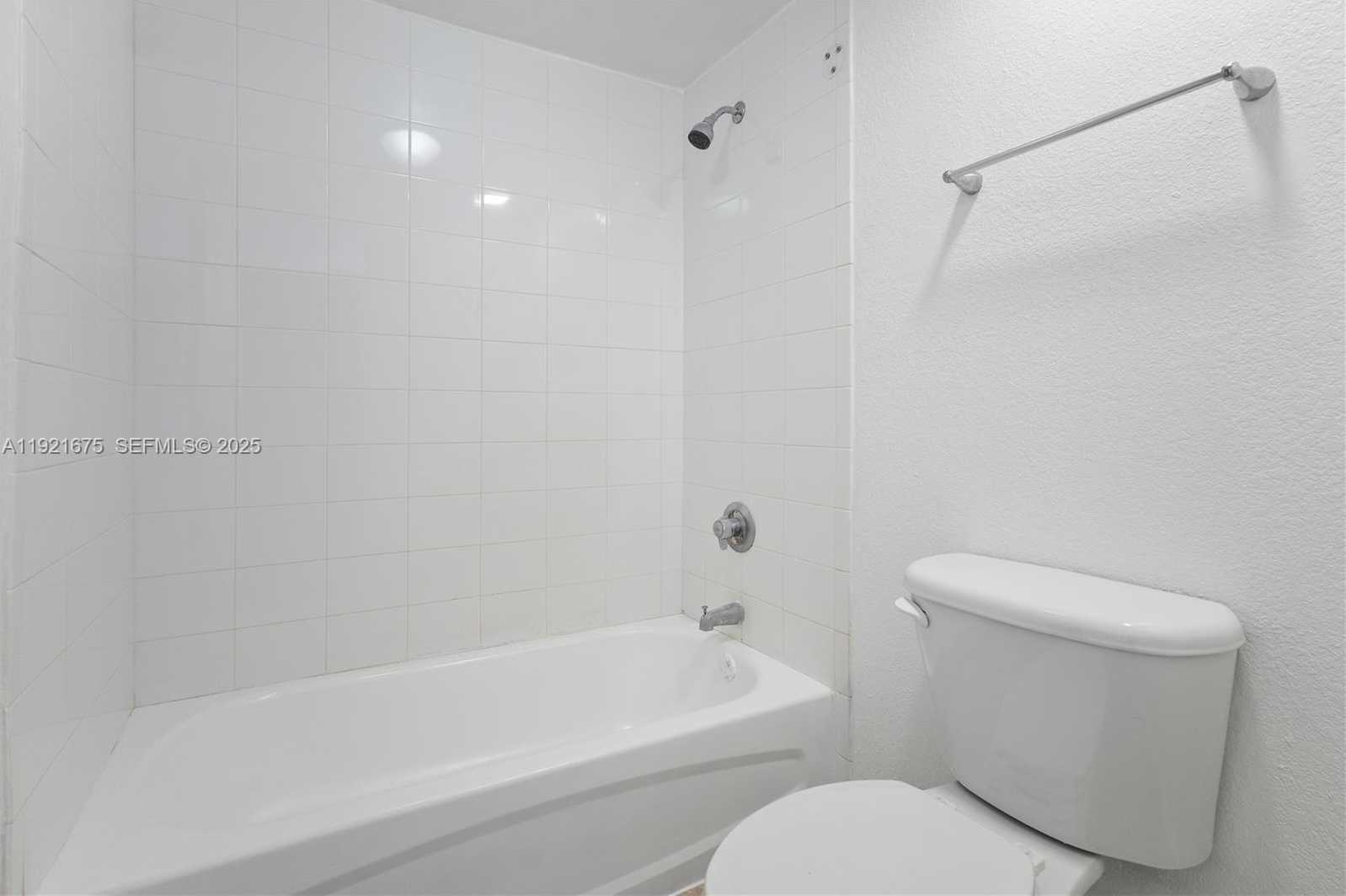 Small Image of 5102 NORTH WEST 79TH AVE #304, Doral Number 17