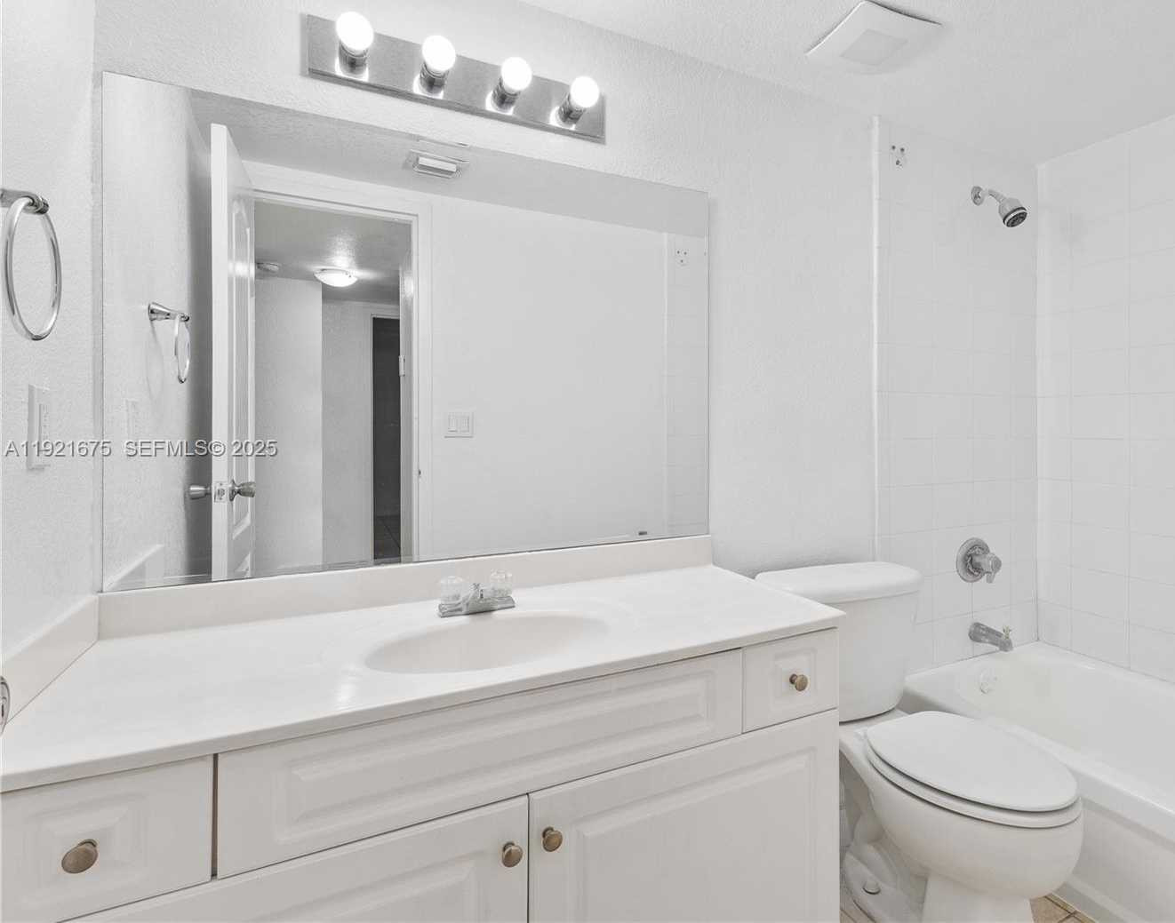 Small Image of 5102 NORTH WEST 79TH AVE #304, Doral Number 20