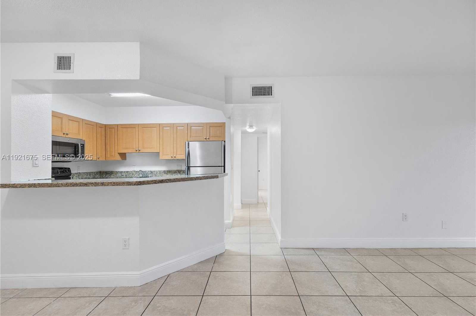 Small Image of 5102 NORTH WEST 79TH AVE #304, Doral Number 7