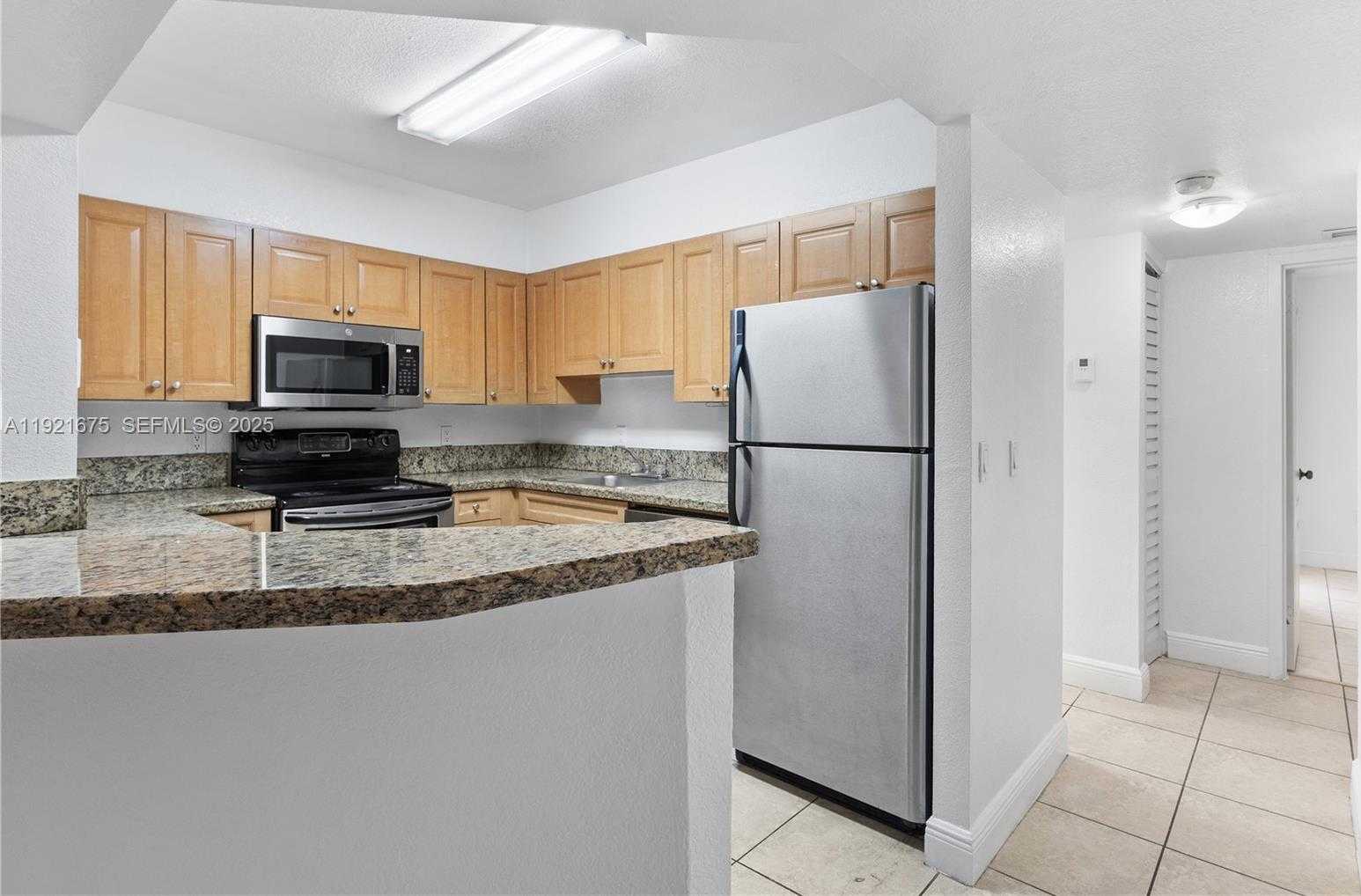 Small Image of 5102 NORTH WEST 79TH AVE #304, Doral Number 9