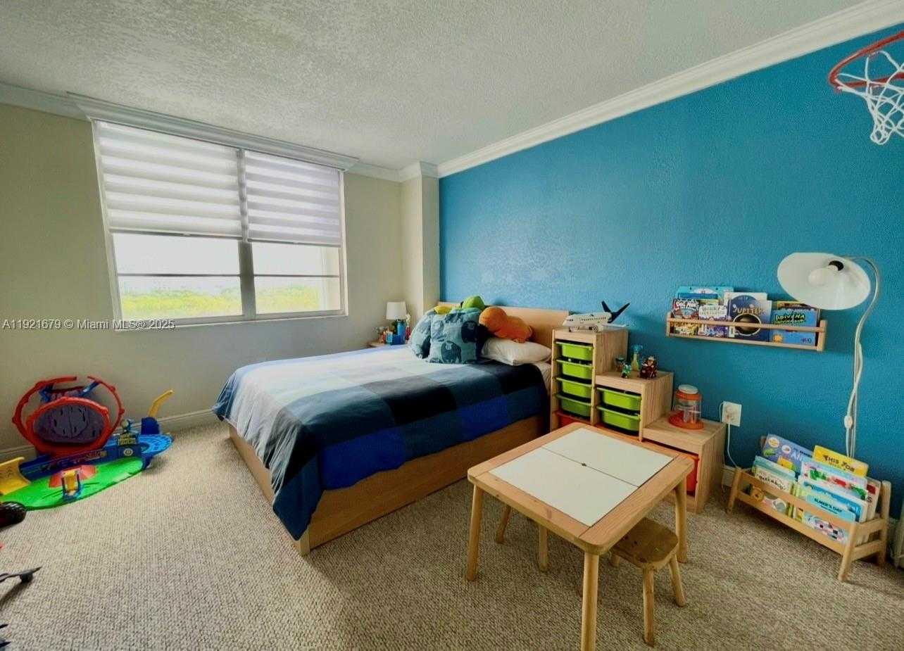 Small Image of 2851 NORTH EAST 183RD ST #907E, Aventura Number 12