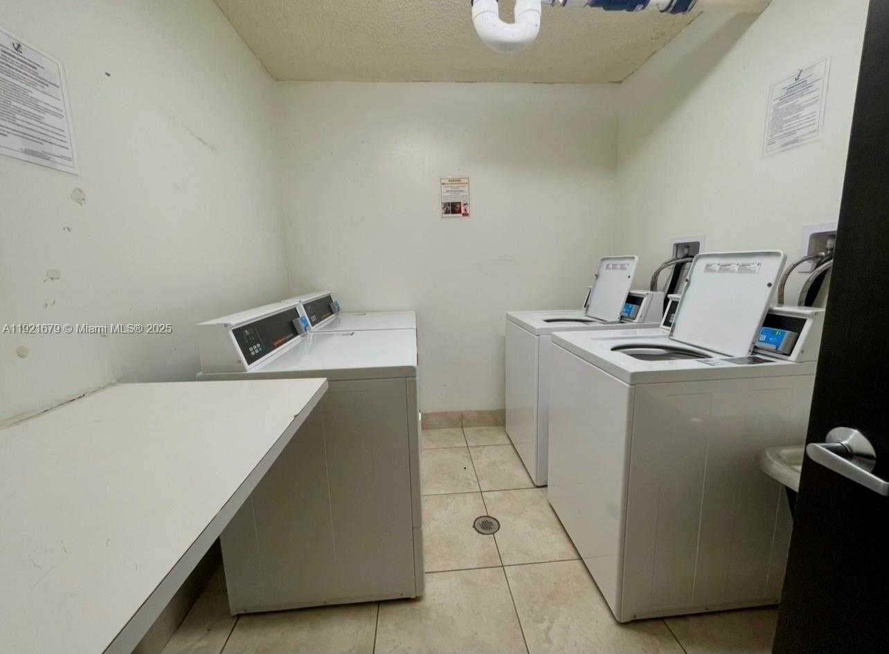 Small Image of 2851 NORTH EAST 183RD ST #907E, Aventura Number 26